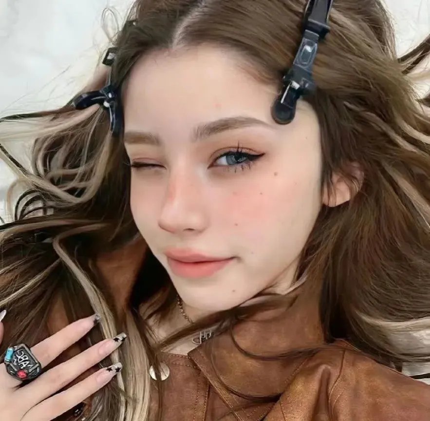 前妻乖巧人设崩了